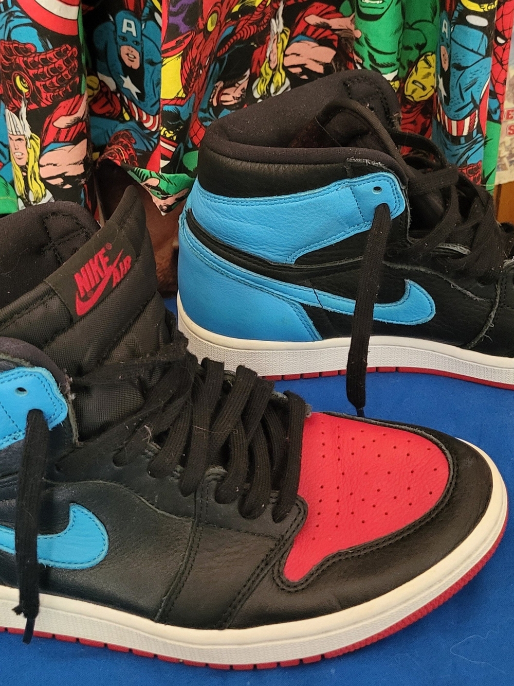 Nike Air Jordan 1 High OG - Black/University Blue/Red Size 10 - Picture 5 of 11